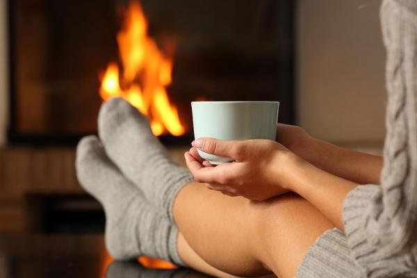 Piedi freddi e calze con compressione graduata: perché indossarle e benefici durante la stagione invernale