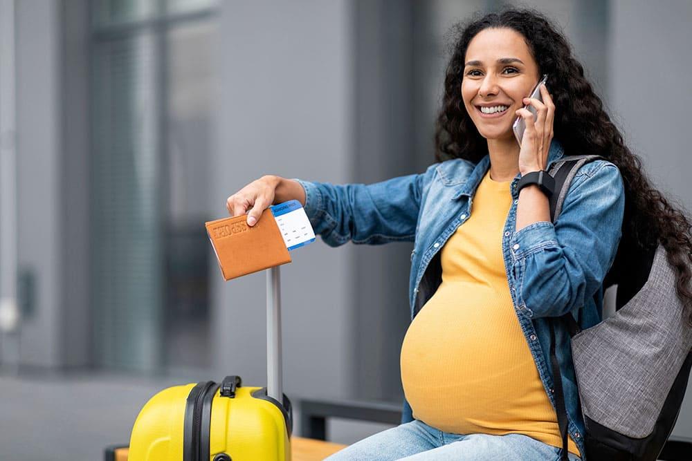 Viaggiare in gravidanza: 7 consigli utili per garantire comfort a tutto il corpo